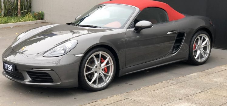 Porsche 991 Carreira (1995) - Dianteira